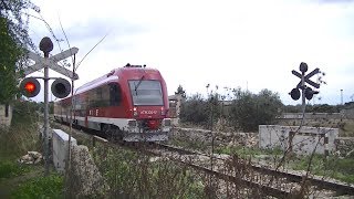 Spoorwegovergang Capurso I  Railroad crossing  Passaggio a livello [upl. by Arekahs]