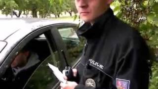 Policie versus právník 17712595903219056440mp4 [upl. by Rao]