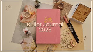 BULLET JOURNAL  Mise en page 2023 pour un bujo simple pratique et esthétique 📓 [upl. by Suiratnauq]