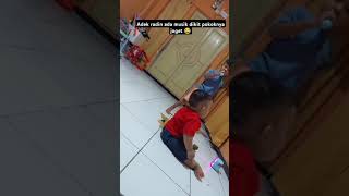 Adek radinka joget denger abang Hanan nyanyi masyaallohtabarokalloh galeribubun anakhebat [upl. by Aleacim]