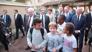 Nicolas Sarkozy en visite Ã Franconville [upl. by Peregrine]