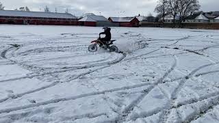 Pit bikes in snow m2r rf 140cc and stomp 120r [upl. by Hsan417]