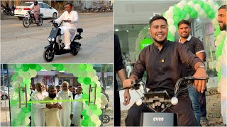 Dost Ne Electric Scooters ￼Ka Showroom Open Kar Liya 😍 [upl. by Berk]