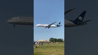 AeroMexico ariving into LHR [upl. by Arodnap]