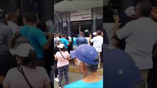 Protesta de jubilados en Acarigua por fallas del servicio eléctrico [upl. by Leik]