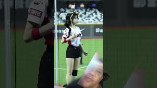 Kimochi ika ika ika cheerleader funny dance ad hiphop challenge 起亞虎 [upl. by Streeto874]