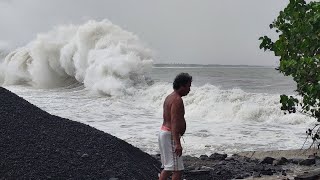 Bicol binabayo ng storm surge Nato Port Brgy Nato Sagñay Camarines Sur Bicol Region [upl. by Adlaremse]