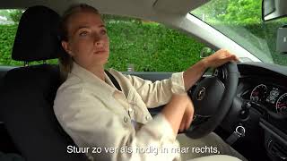 18 Bochtje achteruit rijden [upl. by Naawaj]