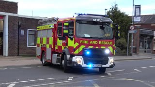 Hants amp IOW FRS JH23P6 seen turning out of Cosham fire station [upl. by Stanislas]