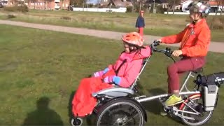 Test Rolstoelfiets  Rollfiets  Wheelchairbike [upl. by Nairam98]