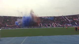 Banderazo de la U en la previa del superclásico [upl. by Etsirk]