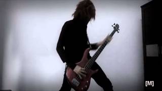 The GazettE  Juuyon sai no naifu  14 sai no knife 十四歳のナイフ Bass Cover by Mukki [upl. by Temp990]