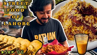 Famous Heera Chargha of Lahore  Goongay ki Chai  Jallo Park k Pakoray  Lahore Street Food S5 EP06 [upl. by Artima]