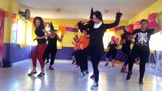 Zumba 🌟Perrea Mami Perrea 🌟 Fiesta HALLOWEEN [upl. by Airun]