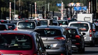 Trafic  Bison Futé voit rouge pour les départs de ce premier weekend des vacances dété [upl. by Reifnnej]