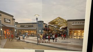 Las Vegas North Premium Outlet Family Restroom [upl. by Jardena]