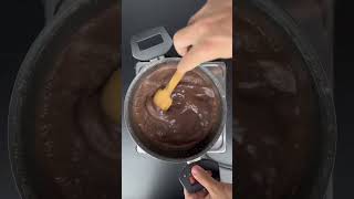 NÃO PRECISA DE LEITE CONDENSADO PARA FAZER BRIGADEIRO 😨 receitafacil receitas sobremesa [upl. by Nnylf497]