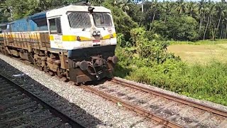 Kerala Sampark Kranti express running towards Shoranur Junction [upl. by Christoph]