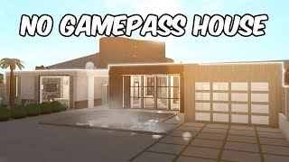 Building a MODERN NO GAMEPASS HOUSE in BLOXBURG [upl. by Grae]