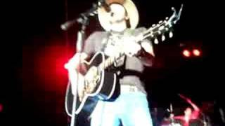 Jason Aldean Amarillo Sky Fort Madison Iowa 9508 [upl. by Nagaek]