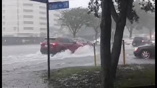 Drivers Face Flooding in Floridas Fort Walton Beach [upl. by Erehpotsirhc]