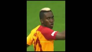 Onyekurudan koşu var☠️🥶🔥keşfet football ultraslan galatasaray kesfet edit ultralisamiyen910 [upl. by Elleiand]