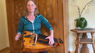 HurdyGurdy Simone Deiss Wiesmann spielt Drehleier [upl. by Ykcim608]