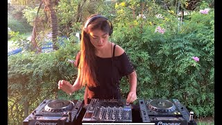 Fernanda Pistelli  Garden Sessions for 5uinto [upl. by Eillim151]