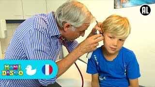 MALADE  Chansons pour Enfants  Les Comptines  Chez le Docteur  Minidisco [upl. by Selin]