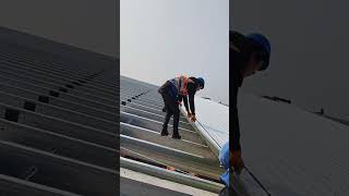 Installation process of steel structure canopy panel [upl. by Enoitna]