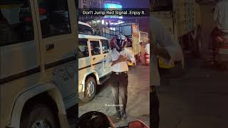 Chammak Challo  SRK  Kareena kapoor Khan  Akon  VishalShekhar  Traffic Dance  Subodh Londhe [upl. by Derreg]