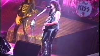 KISS 1995 Japan At Osaka Calling DrLoveMakin LoveTears Are Falling [upl. by Fiorenze]