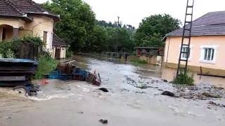 Inundatie Calnic 28 iunie 2016 part 2 [upl. by Asyal740]