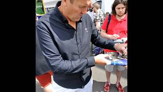 Mark Crossley Nottingham Forest signing autographs and talking about hiking with me [upl. by Adnert]