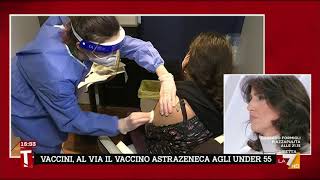 La vaccinazione in diretta con il vaccino AstraZeneca in Toscana [upl. by Nya]