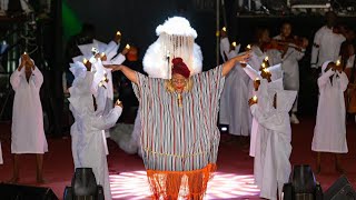 Apoutchou National arrive sur scène  scénario digne d‘un Rituel sataniste au palais de la culture [upl. by Wohlen]