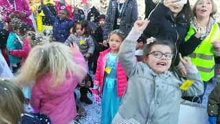 Périgueux 24  le carnaval des écoles [upl. by Oirevlis]