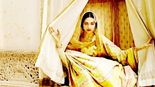 Fitoori  Official Video Song  Bajirao Mastani [upl. by Nahtnhoj468]