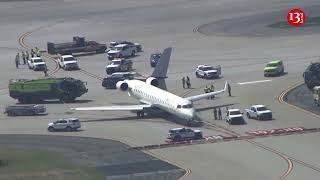 Delta Air Lines planes collide on Atlanta taxiway [upl. by Dilan]