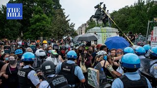 CHAOS NEAR THE WHITE HOUSE Protesters Try to Tear Down Statue of Andrew Jackson in Lafayette Square [upl. by Ycnej595]