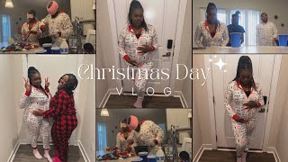 Christmas Vlog  Telling My Family I’m Pregnant  Gender Reveal [upl. by Ikin924]