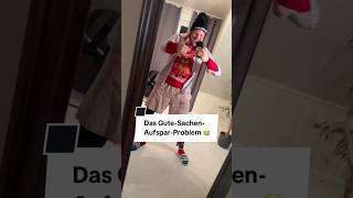 2 Outfit dann Bademantel und Skianzug 🤙 urlaub reisen style [upl. by Nosnah738]