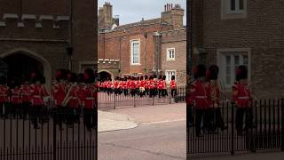 changingoftheguard lifeguards kingsguard royalkingsguards royalguards london army shorts [upl. by Christian]