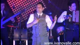 Iván Ovalle VOLVER A LA TERNURA En vivo 25 años de Vallenato Barranquilla [upl. by Ecnaiva]