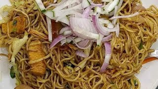 Chicken Noodles chicken noodles fastfood chinesefood jbmtheyoutuber public youtubevideo jbm [upl. by Bellis]