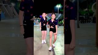 Dance Kaisa laganandini091013 dance youtubeshorts reels short shortvideo trending video [upl. by Yleak]