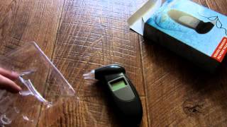 Обзор 4 Алкотестер Digital Breath Alcohol Tester HLI23878 [upl. by Arlin]