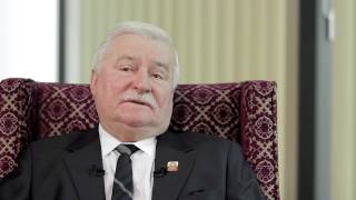 Lech Wałęsa quotPowiedziałem Papieżowi że zwyciężymyquot [upl. by Franky]