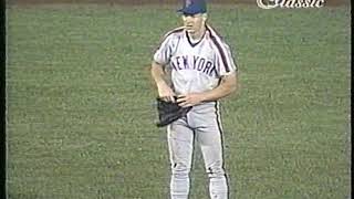 Cubs fans give Len Dykstra beer shower in 1988 [upl. by Furlong]