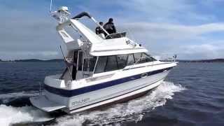 Bayliner Command 2958 Flybridge  Walkthrough [upl. by Anua]